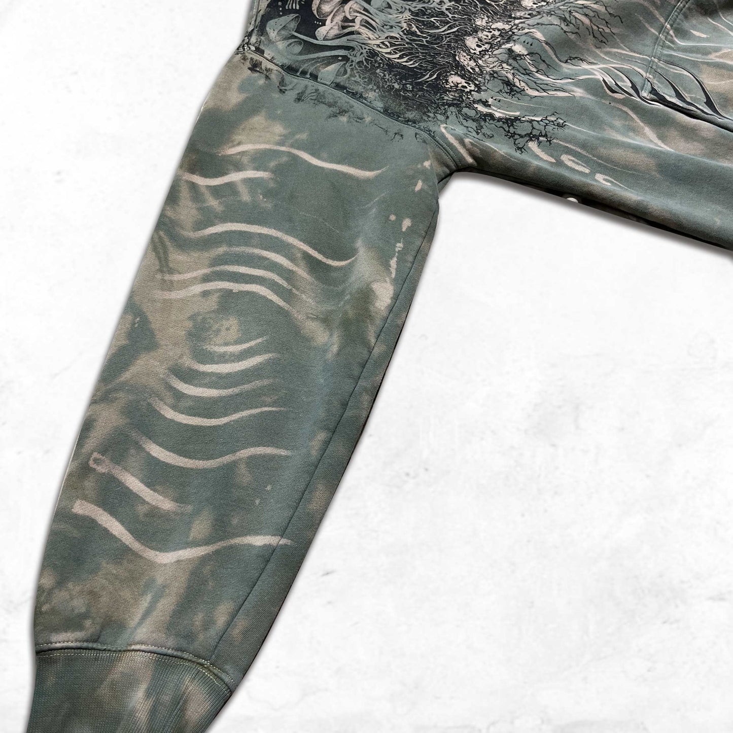 Sacred Death ~ Hoodie